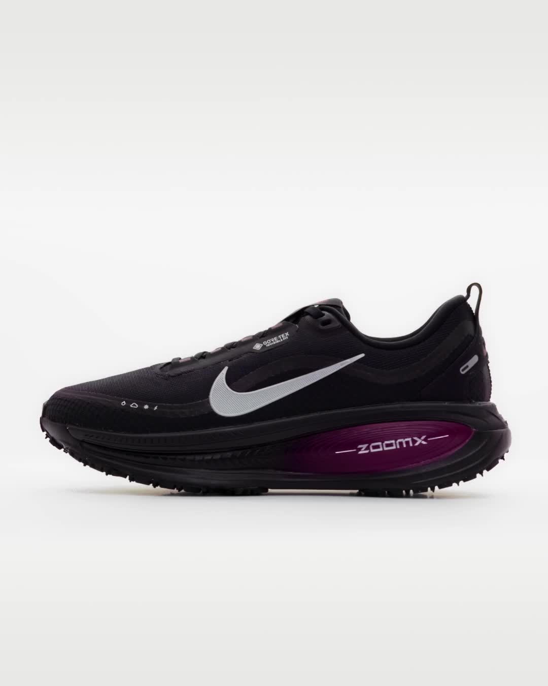 Nike Vomero 18 GORE-TEX Women's Waterproof Road Running Shoes with